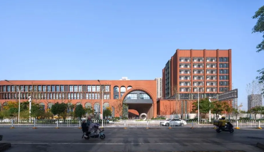 武漢貝賽思國際學校招生學費是多少？