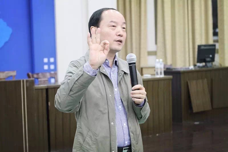“中國雅思之父”胡敏走進(jìn)寧波赫威斯肯特學(xué)校